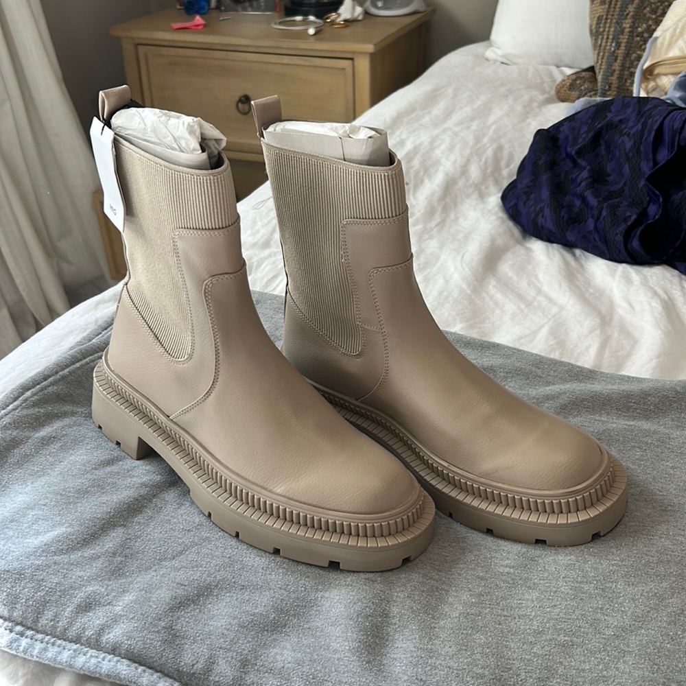 COPY - Mango track sole contrast ankle boots